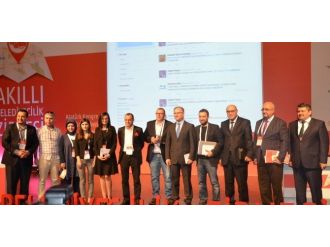 Akıllı Belediyecilikte Medya Yönetimi Tartışıldı