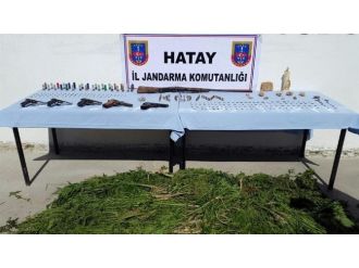 Hatay’da Bin 412 Kök Hint Keneviri Ele Geçirildi