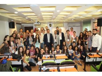 Avrupalı Konuklardan Başkan Tuna’ya Ziyaret