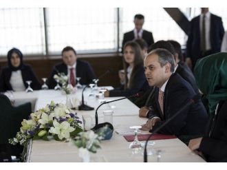 Bakan Kılıç: “Türkiye’yi Hedeflerine Gençler Taşıyacak”