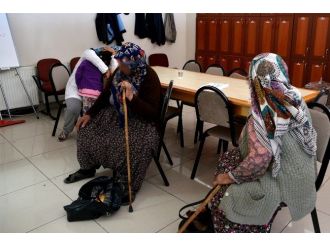 Duygu Tacirlerine Geçit Yok