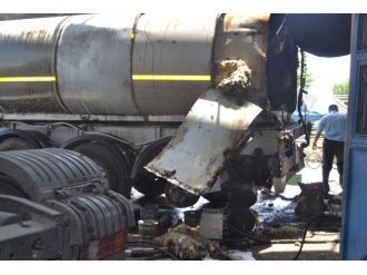 Kaynak Yapılan Tanker Bomba Gibi Patladı: 4 Yaralı