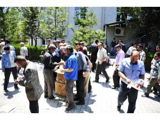 Karaman Belediyesi Kandil Simidi Dağıttı
