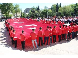 Trabzon’da 19 Mayıs Atatürk’ü Anma Gençlik Ve Spor Bayramı Etkinlikleri Gençlik Yürüyüşü İle Başladı