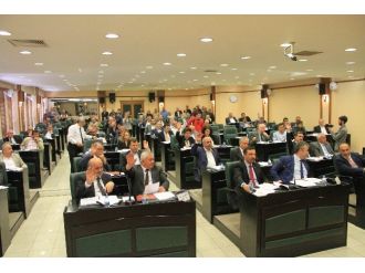 Belediye Meclisinde ‘Kaymakamlık Yeri’ Gerginliği