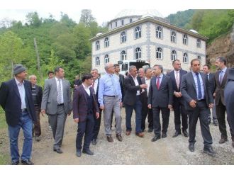 2.5 Yıl Sonra İlk İbadet