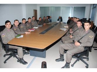 Yozgat’ta Jandarma Personeline Keneviri Ekimi Ve Kontrolü Konusunda Seminer Verildi