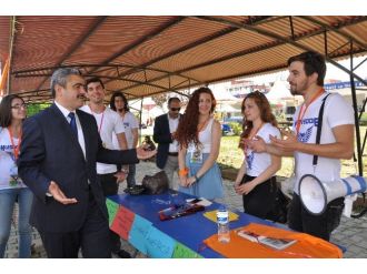 Alıcık, Üniversite Gençleri İle 90’lı Yıllara Ait Anılarını Tazeledi