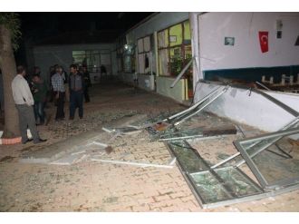 Elazığ’da Çay Ocağında Patlama: 2 Yaralı
