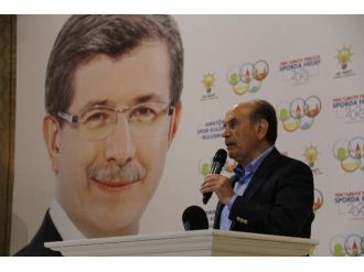 Kadir Topbaş: “Amatör Kulüplere 5 Milyon Lira Yardım Edeceğiz”