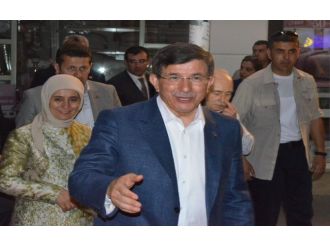 Akraba Ziyareti Yaptı
