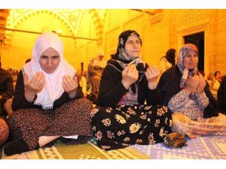 Selimiye Camii Miraç Kandili’nde Doldu Taştı