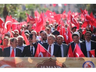 Denizlililer 15 Mayıs Ruhunu Yeniden Yaşadı