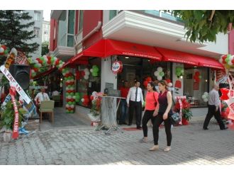 Fıstıkzade Baklavalarının 9. Şubesi Adana’da Açıldı