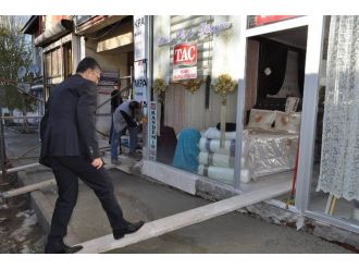 Mhp’li Aydın Ve Kaya Bat Pazarı Esnafıyla Bir Araya Geldi
