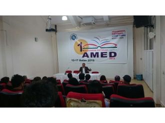 İpekyolu Belediye Eşbaşkanı Keser’in Yayımladığı ‘Kürtler Yerel İdari Ve Özerlik’ Kitabı Fuarda Büyük İlgi Gördü