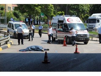 Cesedi Gören Cep Telefonuna Sarıldı