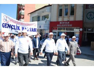 Bünyan’da Dev Gençlik Yürüyüşü