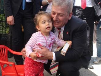 Chp Adayı Avukat Haluk Pekşen, Meral Akşener’e Sahip Çıktı