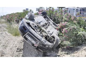 Bu Otomobilden Burnu Bile Kanamadan Çıktı