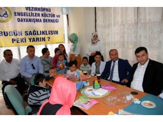 Kurt, İş Dünyasıyla Buluştu