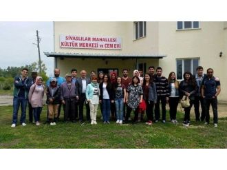 Samsunlu İş Adamı Annesi Adına Kütüphane Açtı