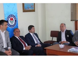 Ak Parti Adaylarından Eğitim-bir-sen Bartın Şubesine Ziyaret