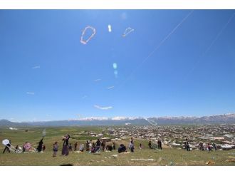 Yüksekova’da Uçurtma Şenliği