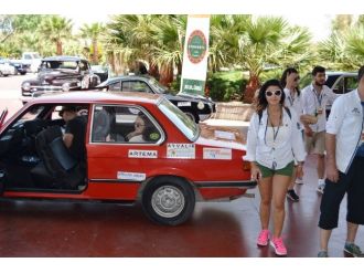 Klasik Otomobilciler Zeytin İçin Yarıştı