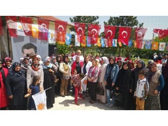 Bilgiç’e Yalvaç’ta Kadınlardan Destek