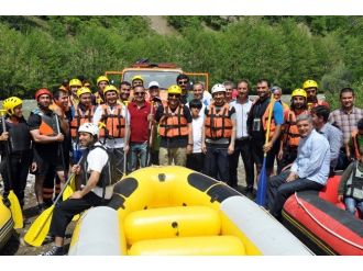 Tunceli’de Rafting Keyfi