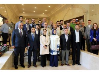Bakan İslam Gazetecilere Bakanlık Programlarını Anlattı