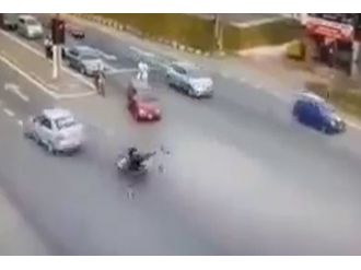 Her Parçası Bir Tarafa Uçtu