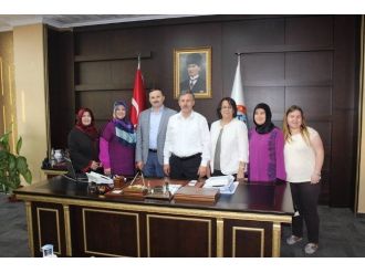 Ak Partili Özdağ’dan Chp’li Belediyelere ‘Su’ Göndermesi