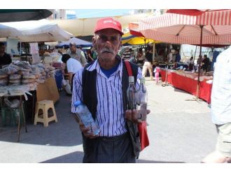 Sülükler, Hüseyin Dede’nin Geçim Kaynağı Oldu
