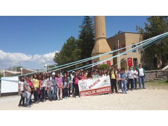 Bilecik Genlik Merkezi’nden Yunus Emre Türbesine Ziyaret
