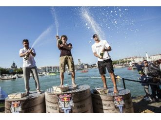 Red Bull Cliff Diving Dünya Serisi 2015’te Sezonun Fransa’daki İkinci Ayağını Şampiyon Gary Hunt Kazandı