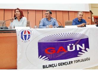 Gaün Öğretim Üyelerinden “Kariyer Geleceği” Paneli