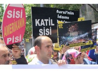 Memur-sen’den Muhammed Mursi’ye Destek