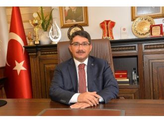 Başkan Çelik Gençlik Bayramını Kutladı