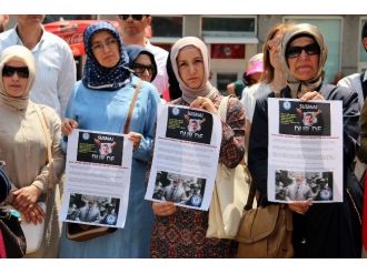 Mursi Hakkındaki İdam Kararı Yalova’da Protesto Edildi