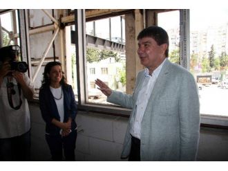 Büyükşehir Belediyesi Yeni Hizmet Binası Gün Sayıyor