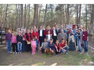 Engelliler Aileleriyle Piknikte Buluştu