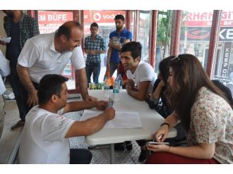 Kızılayın Kan Toplama Tır’ına Yoğun İlgi