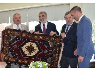 Bakan Yıldız’dan Osb’nin Yeni Yönetimine Hayırlı Olsun Ziyareti