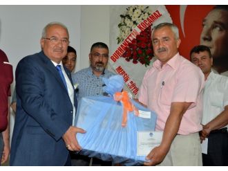 Mersin’de Muhtarlar Bilgisayarlarına Kavuştu
