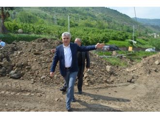 Ak Parti Milletvekillerinin Seçim Çalışmaları Sürüyor
