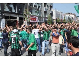 Tatangalar’dan Sakaryaspor’a Destek Yürüyüşü