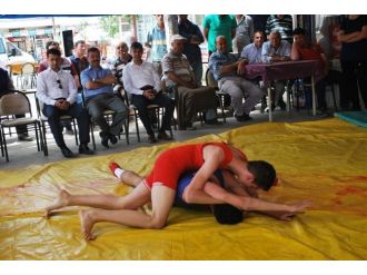 Öğrenciler Arası Güreş Turnuvası Düzenlendi