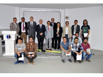 Geleceğin Hava Aracını Yapan Öğrenciler Ödüllendirildi
